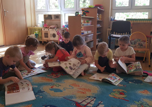 Zajęcia z podręcznikami.