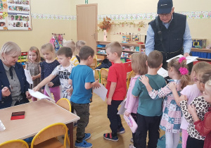 Spotkanie z przedstawicielami urzędu pocztowego.