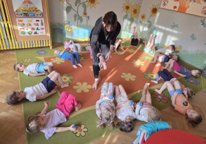 Wspólne ćwiczenia gimnastyczne