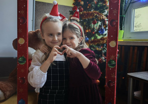 Dwie dziewczynki w ramce