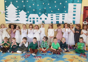 Uroczystość choinkowa.