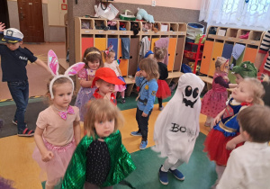 Zabawy do muzyki - pląsy