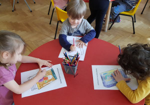 Światowy Dzień Książki - dzieci projektują okładkę książki